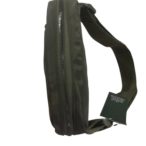 Wild fable Olive Green waist bag new with tags Free with 25.00 purchase - Picture 3 of 4